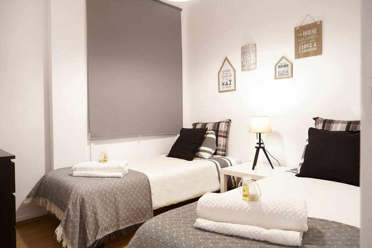 Apartamento SAGRADA FAMILIA VIEWS Nos preocupa su seguridad Barcelona Exterior foto